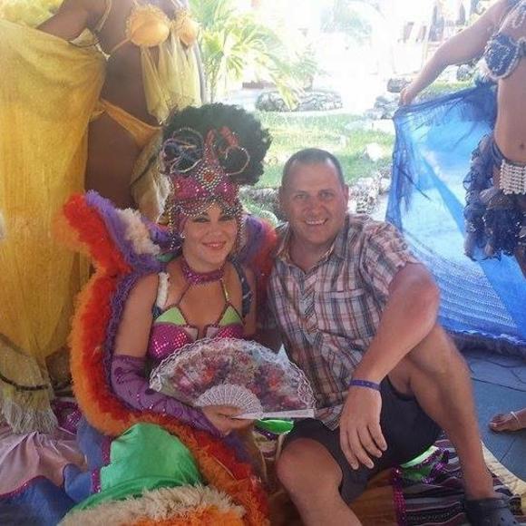 Meet your Posher, Pascal - Picture 1 of 1